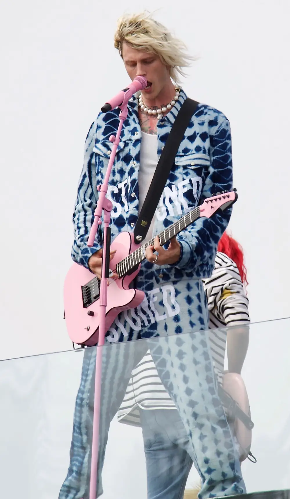 Did Machine Gun Kelly Get Extensions?