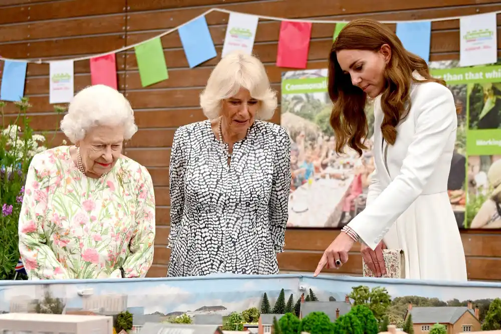 Duchess Kate Appears to Wear Pearl Bracelet That Once Belonged to Late Princess Diana