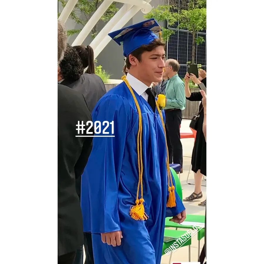 ‘Empty Nesters’ Kelly Ripa and Mark Consuelos Celebrate Son Joaquin’s High School Graduation