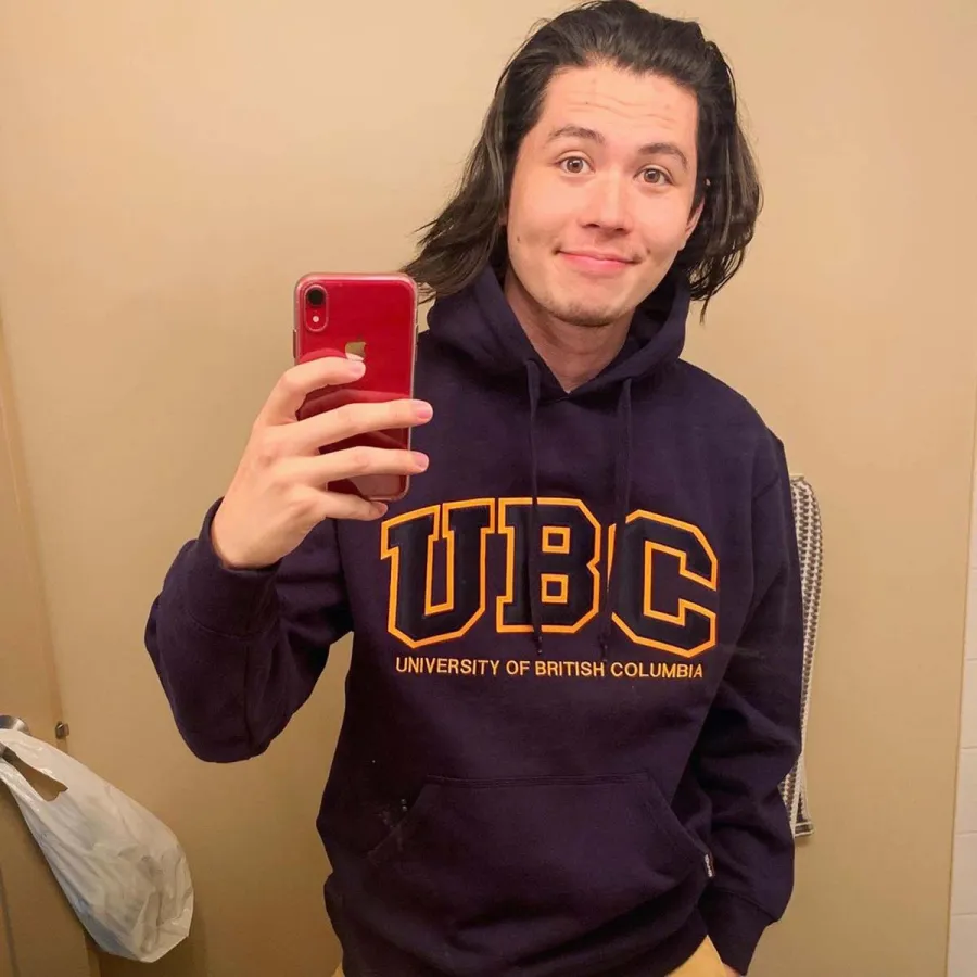 Ginny Georgia Cast Who They Are Dating Off Set