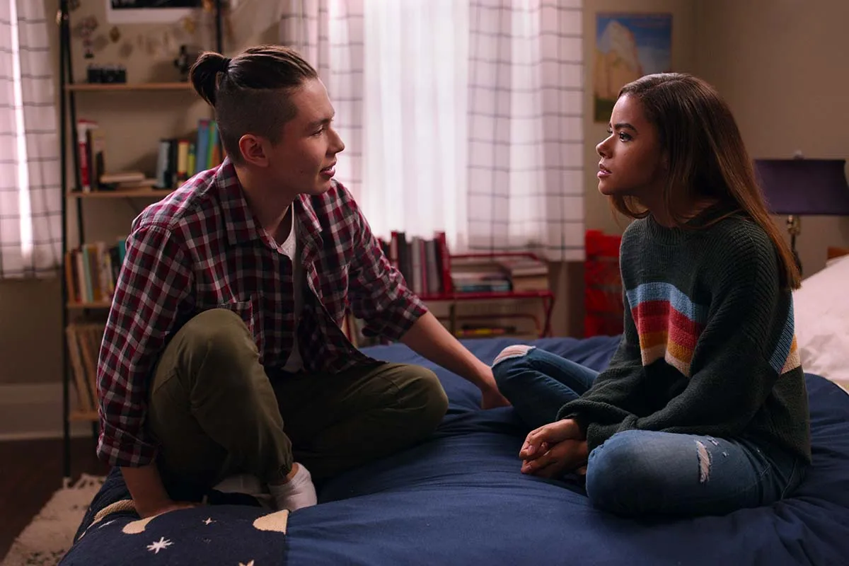 Ginny & Georgia Cast Who They Are Dating Off Set