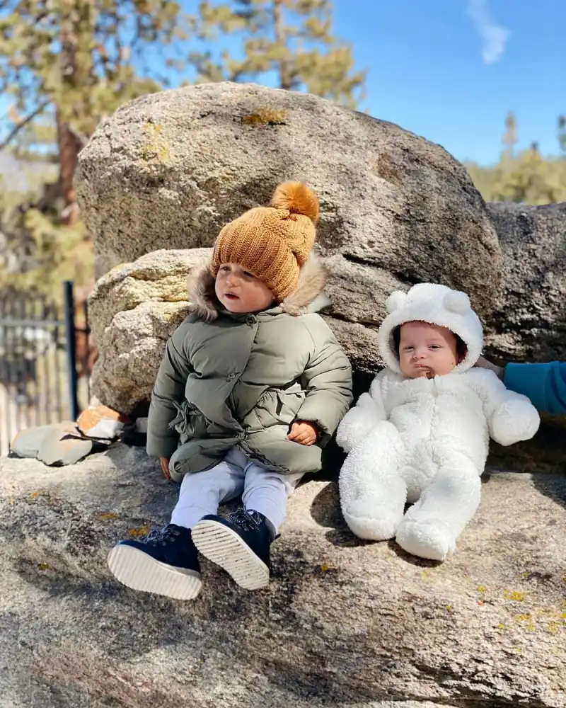 Inside Jade Roper and Tanner Tolbert’s Cabin Build for Family of 5: Photos