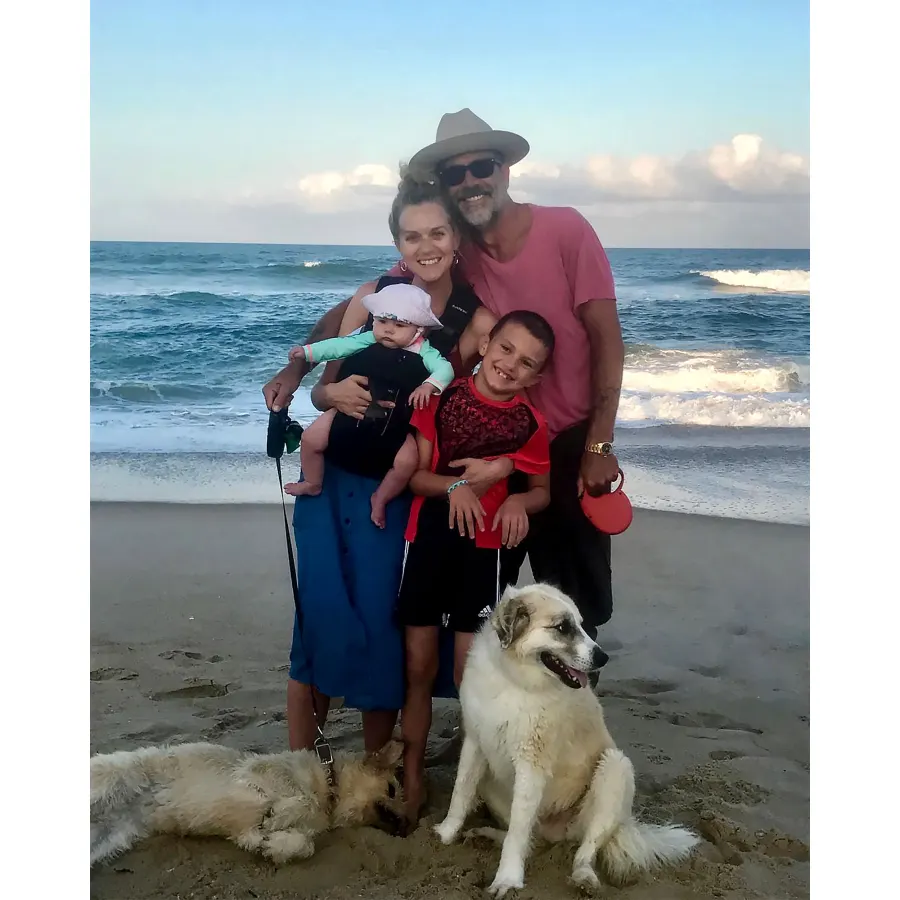 Jeffrey Dean Morgan Hilarie Burtons Sweetest Moments With Their Kids Over Years