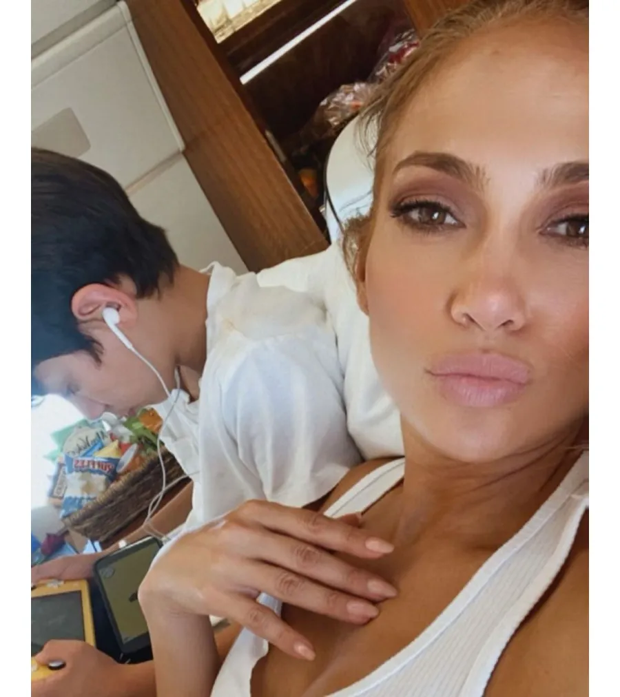 Jennifer Lopez Shares Sweet Shots With Her Twins Emme and Maximilian Amid Ben Affleck Reunion 4