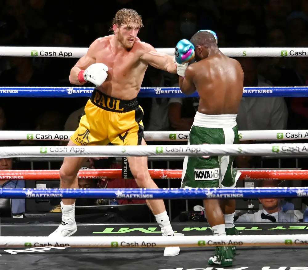 Logan Paul Reacts Floyd Mayweather Fight Memes