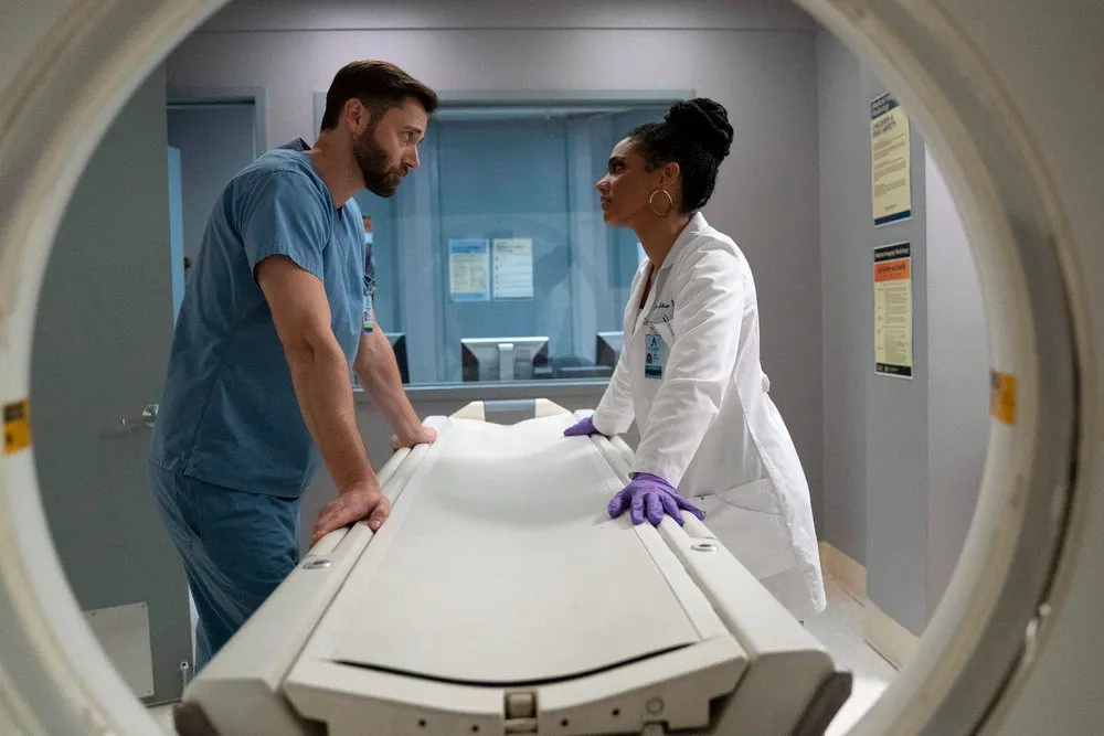 New Amsterdams Ryan Eggold Freema Agyeman on Max Helens Future