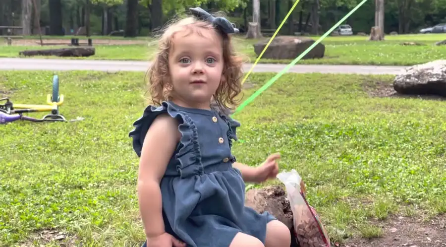 Pregnant Jessa Duggar Camps With Family Amid Counting On Cancellation 05