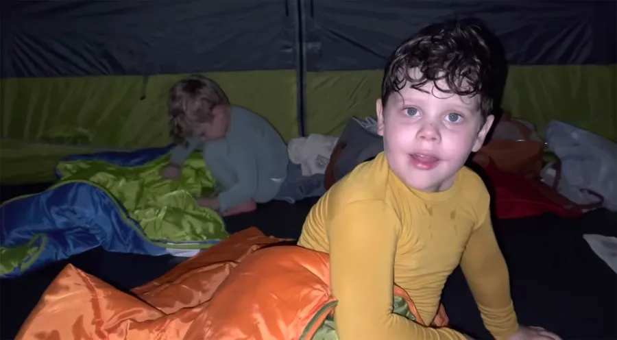 Pregnant Jessa Duggar Camps With Family Amid Counting On Cancellation 08