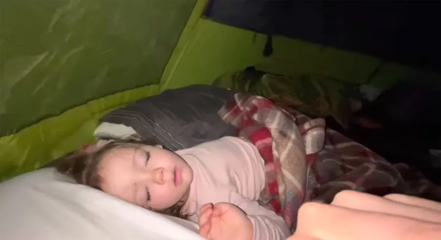 Pregnant Jessa Duggar Camps With Family Amid Counting On Cancellation 10