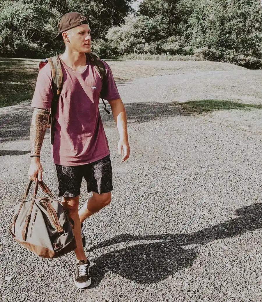 Who Is Cody Menk 5 Things Know About The Bachelorette Contestant