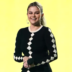 Selena Gomez Stars Share Their Replica Luxury Handbag Workout Routines Amid Coronavirus