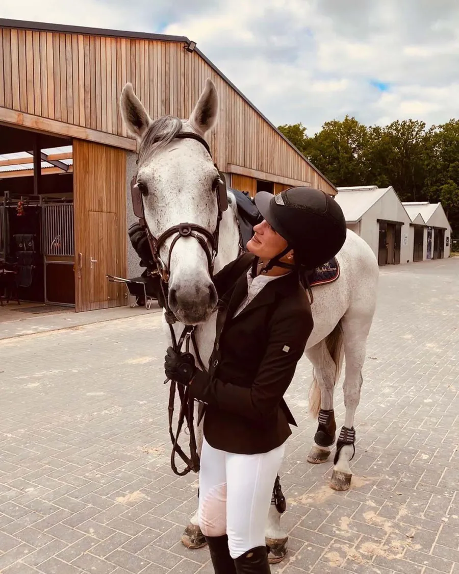 5 Things Know About Jessica Springsteen Bruces Olympics Bound Daughter