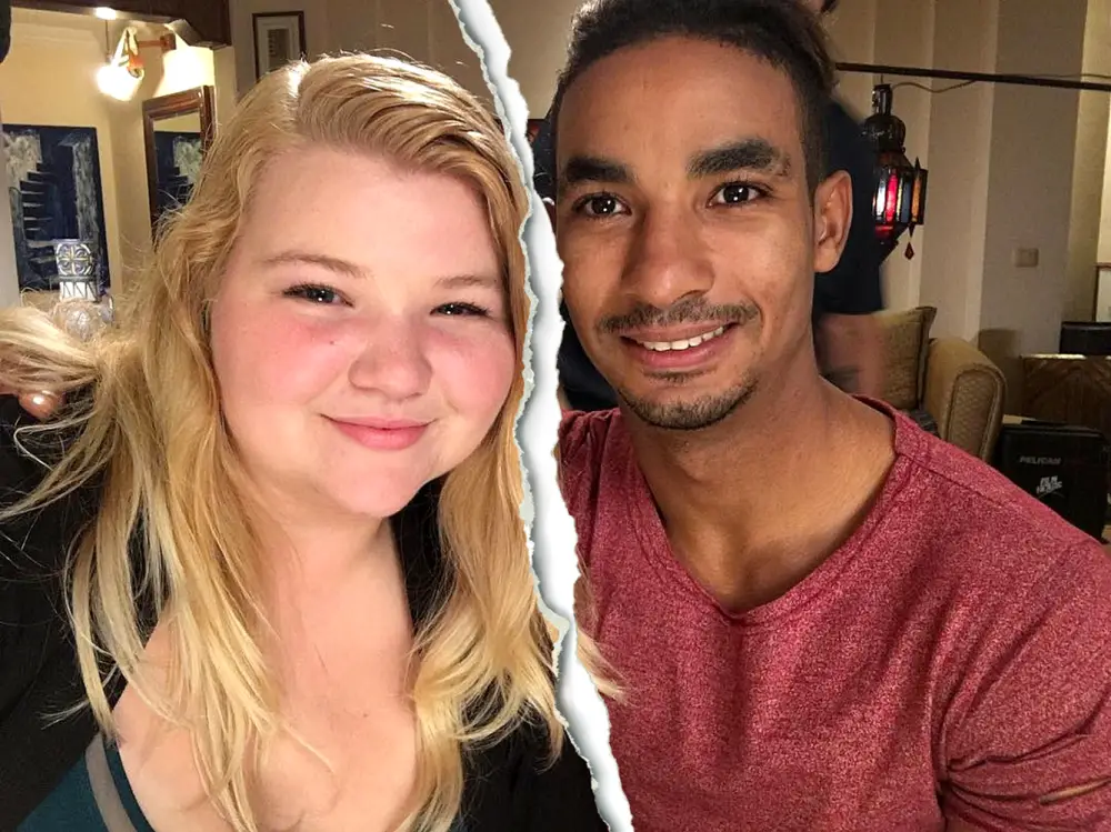 90 Day Fiance Nicole Nafziger Azan Tefou Split