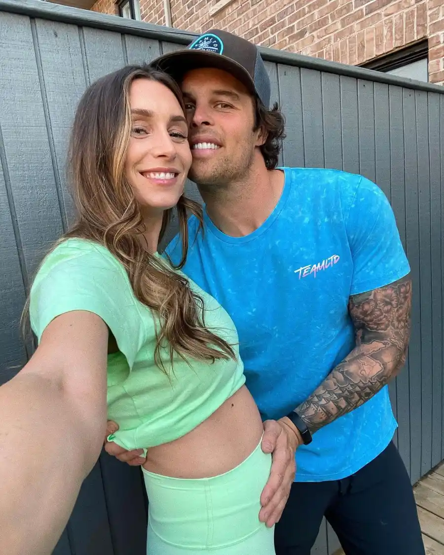 'Bachelor' Baby Bumps! See Astrid Loch, More Reality Stars' Pregnancy Pics