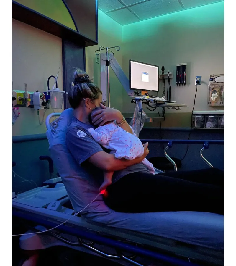 Bachelor Lesley Murphy Reflects on Crazy 36 Hours in Emergency Room With Daughter Nora 10