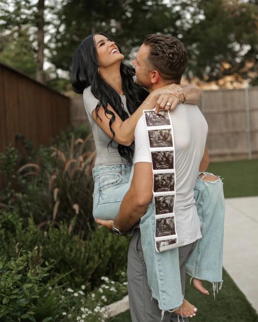 Bachelor Raven Gates Pregnant Expecting 1st Child With Husband Adam Gottschalk Courtney Matthews Photography 2