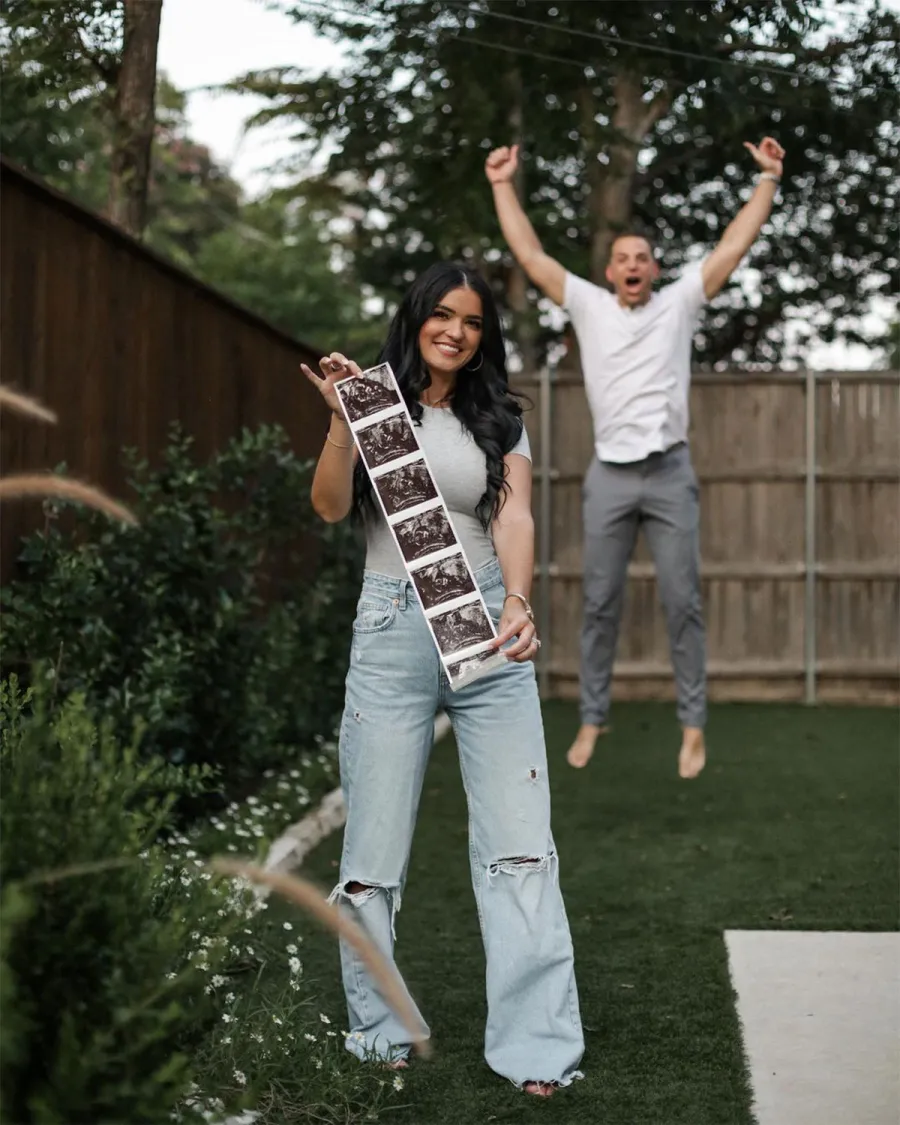 Bachelor Raven Gates Pregnant Expecting 1st Child With Husband Adam Gottschalk Courtney Matthews Photography