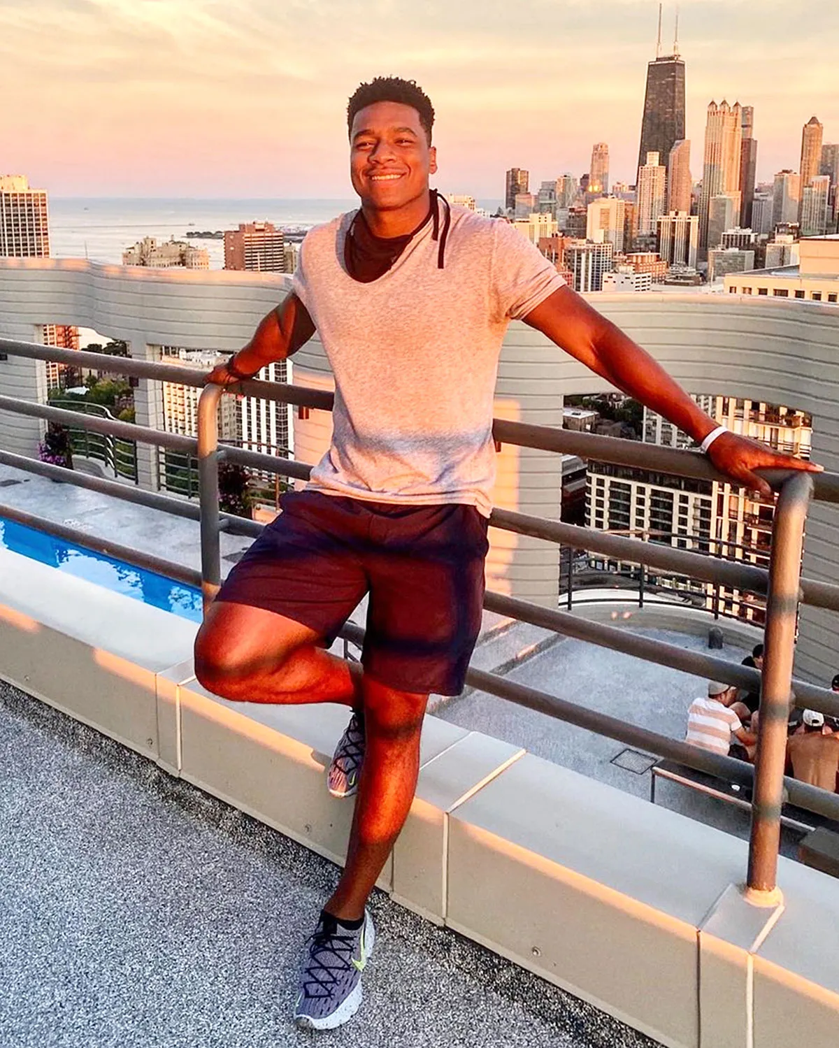 Bachelorette Andrew S Speaks Out After Past Immature Tweets Resurface