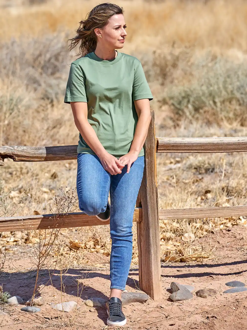 Bachelorette Katie Claps Back at Fashion Critics: &lsquo;Come for Me Gen Z&rsquo;