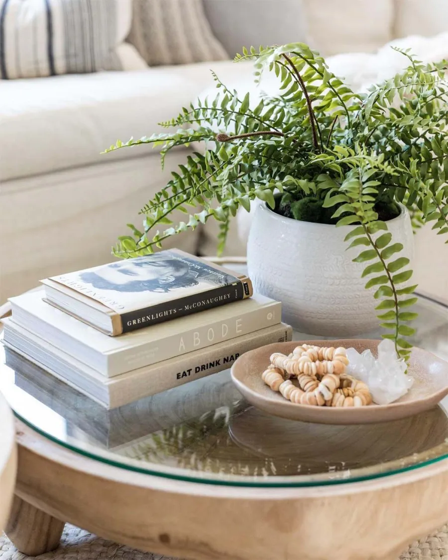 Bachelorettes Hannah Brown Unveils Her Apartment Following Major Makeover