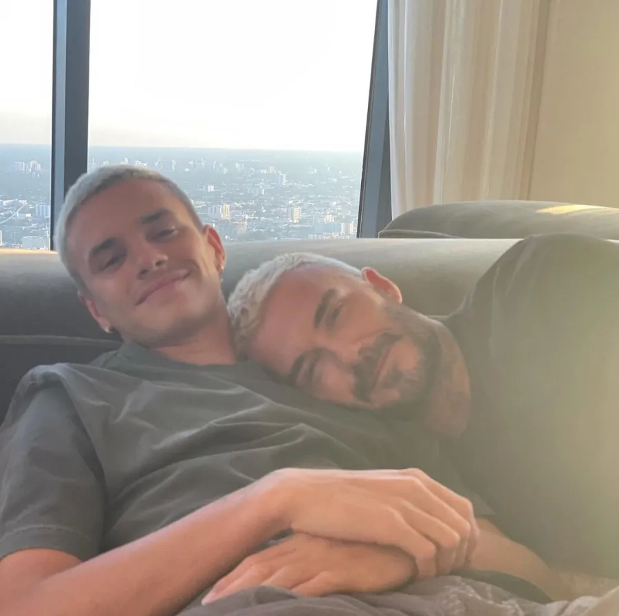 Brooklyn Beckham David Beckham Twin Pic