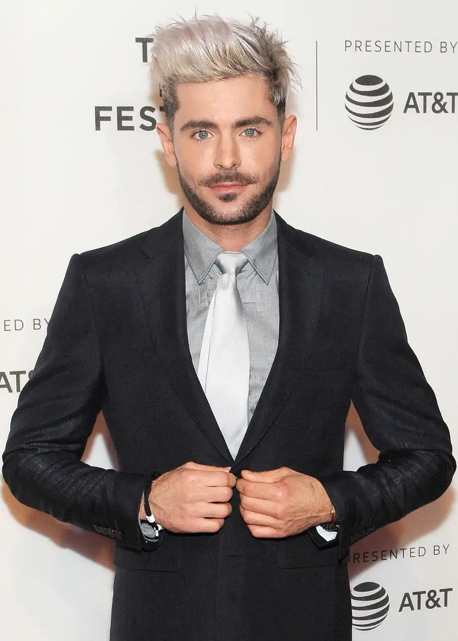 Celebrities Who Love ‘Twilight’: Kelly Clarkson, Kylie Jenner, Barack Obama and More