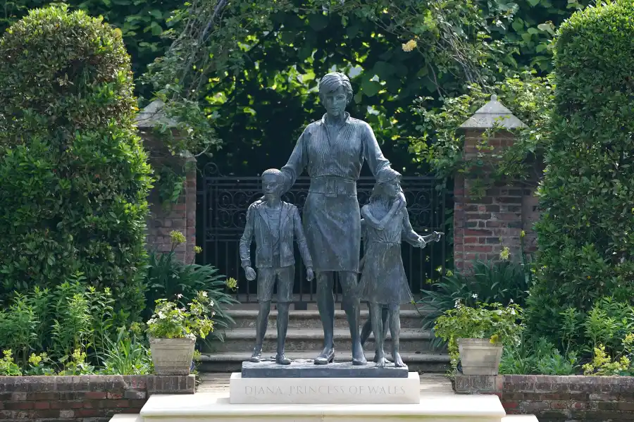 Duchess Kate Middleton Watches Day 1 Wimbledon Tennis Tournament Diana Statue