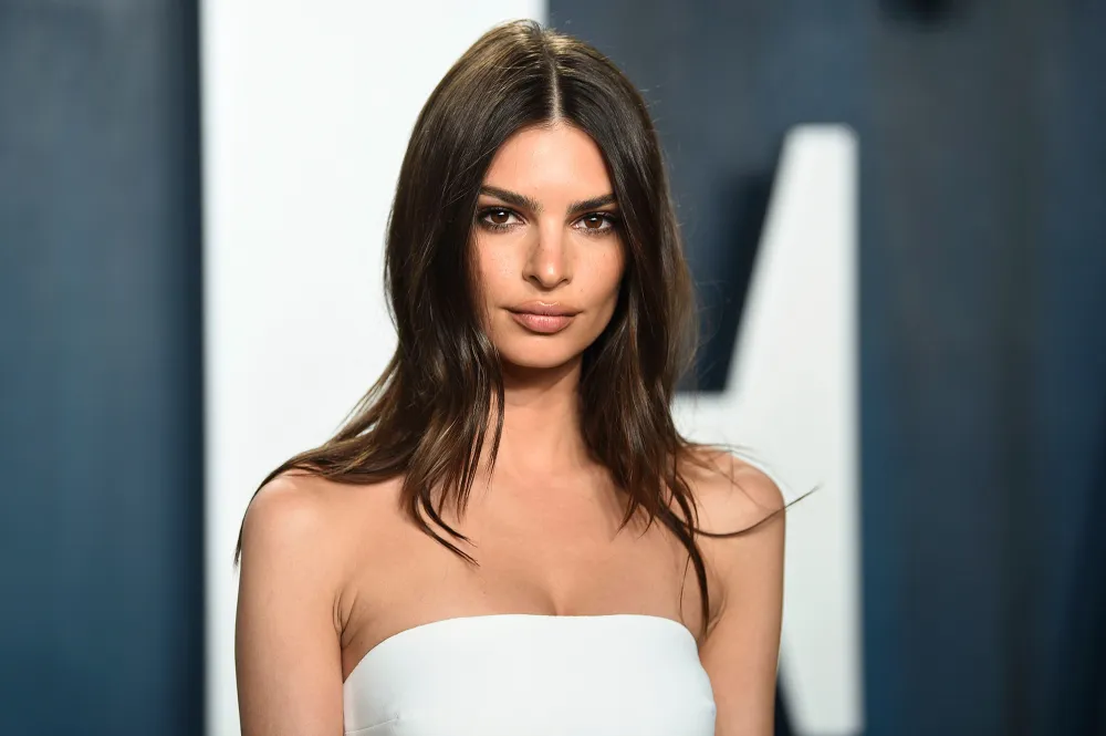 Emily Ratajkowski Claps Back at &lsquo;Awful&rsquo; Haters Calling Her a 'S--tty&rsquo; Mom