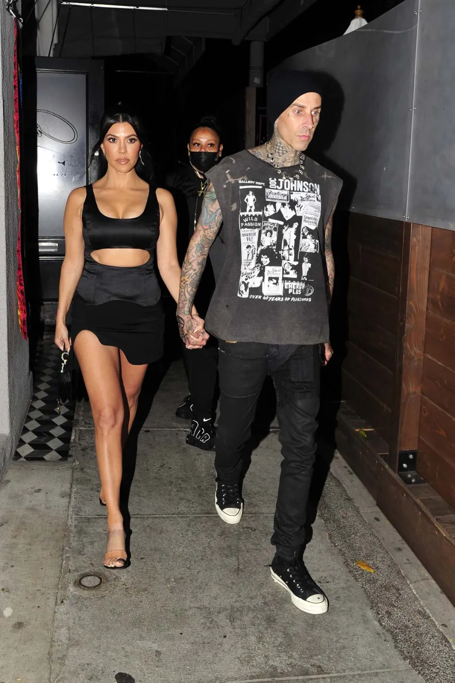 Kourtney Kardashian Sorry If You Cant Wear Your Boyfriends Clothes