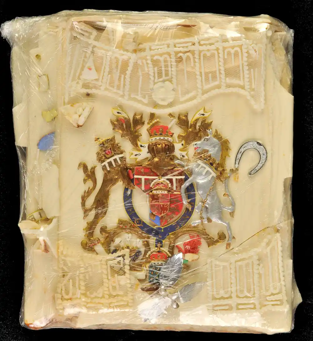 Prince Charles and Princess Diana 1981 Wedding Cake Is Up for Auction 2