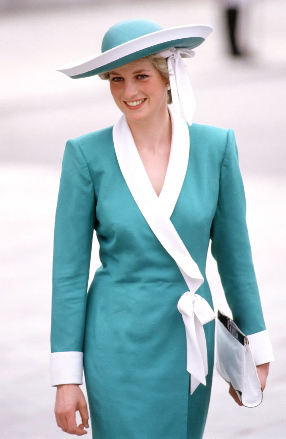 Princess Diana Statue Engraved With a Poem