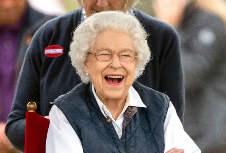 Queen Elizabeth Attends the Royal Windsor Horse Show 3