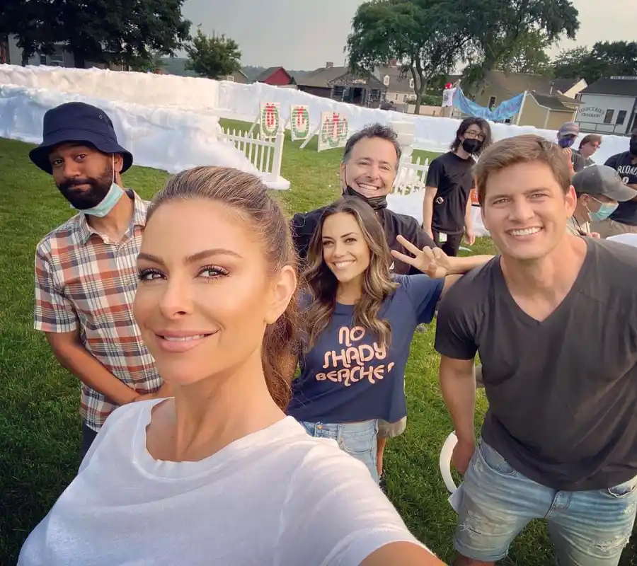 See Jana Kramer’s Mini OTH Reunion!