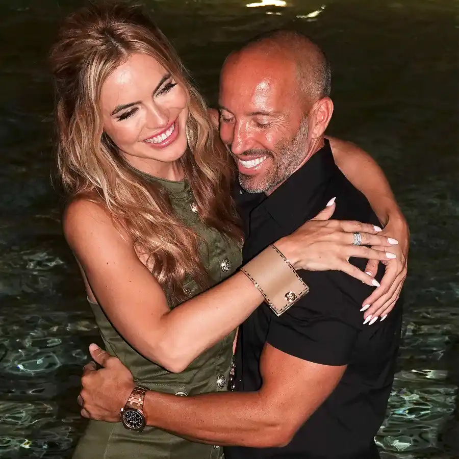 Selling Sunset's Chrishell Stause and Jason Oppenheim Makeout in Italy: Photos