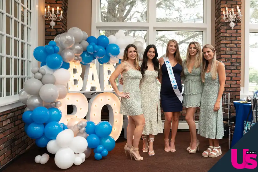 The Challenge Jenna Compono Celebrates New York Baby Shower 7