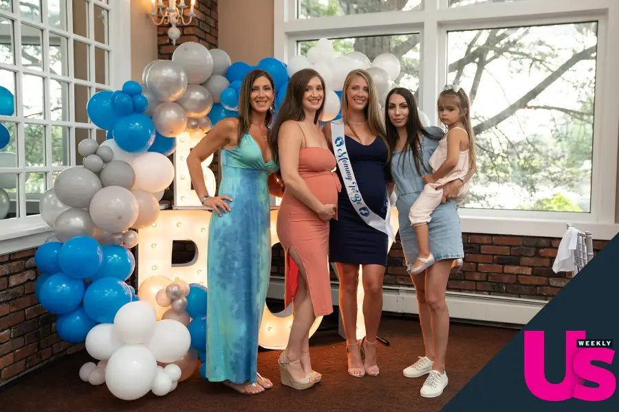 The Challenge Jenna Compono Celebrates New York Baby Shower 8