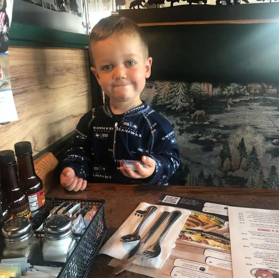 Zach Roloff and 4-Year-Old Son Jackson Epic Road Trip Adventure 5