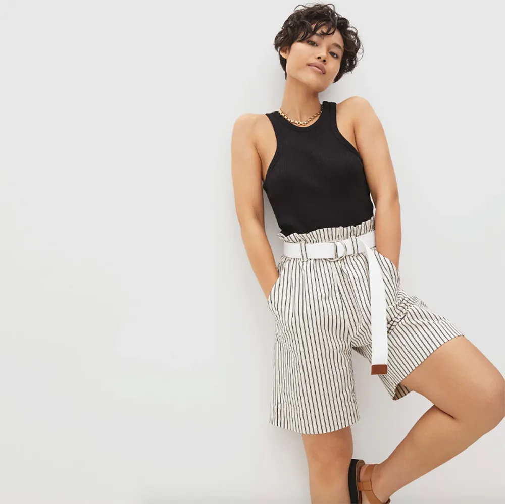 everlane-summer-sale-paperbag-shorts