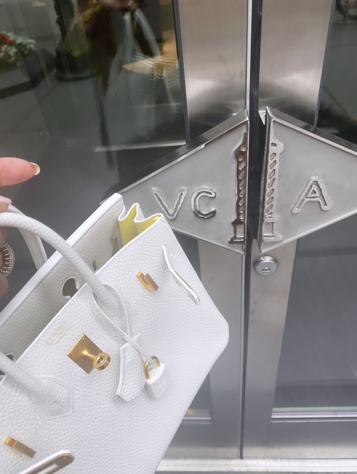 VCA Guilloche in white gold ,Van Cleef &amp; Arpels 10 Motif Guilloche White Gold