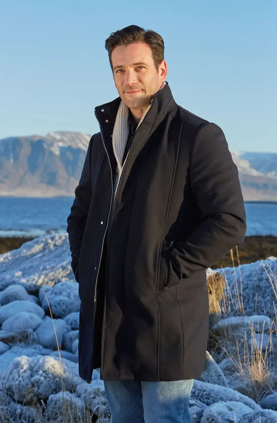 A Guide Hallmark Channel Leading Men Colin Donnell