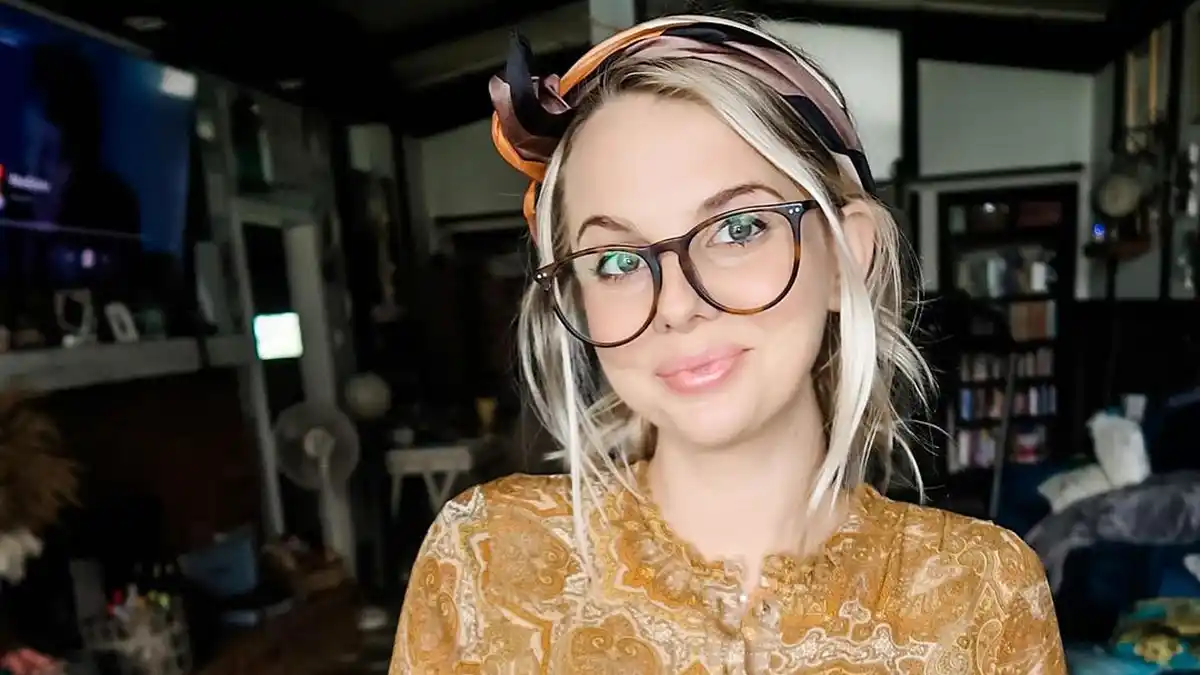 Big Brother Nicole Franzel Describes Postpartum Ups Downs After 1 Month With Son Arrow