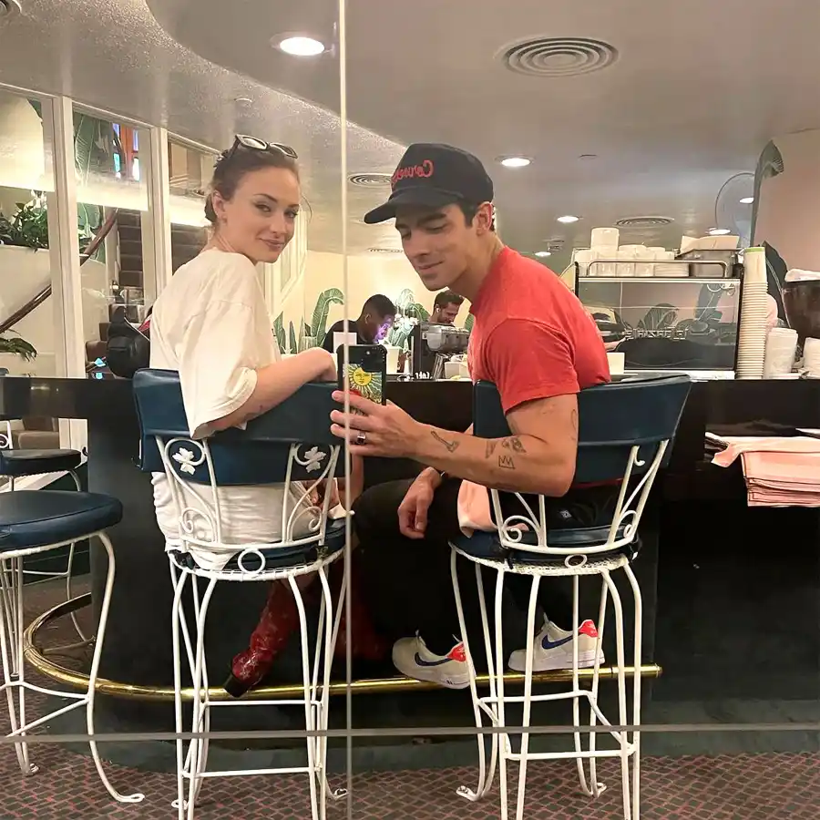 Birthday Suit! Joe Jonas Goes Nude Celebrating His Birthday With Sophie