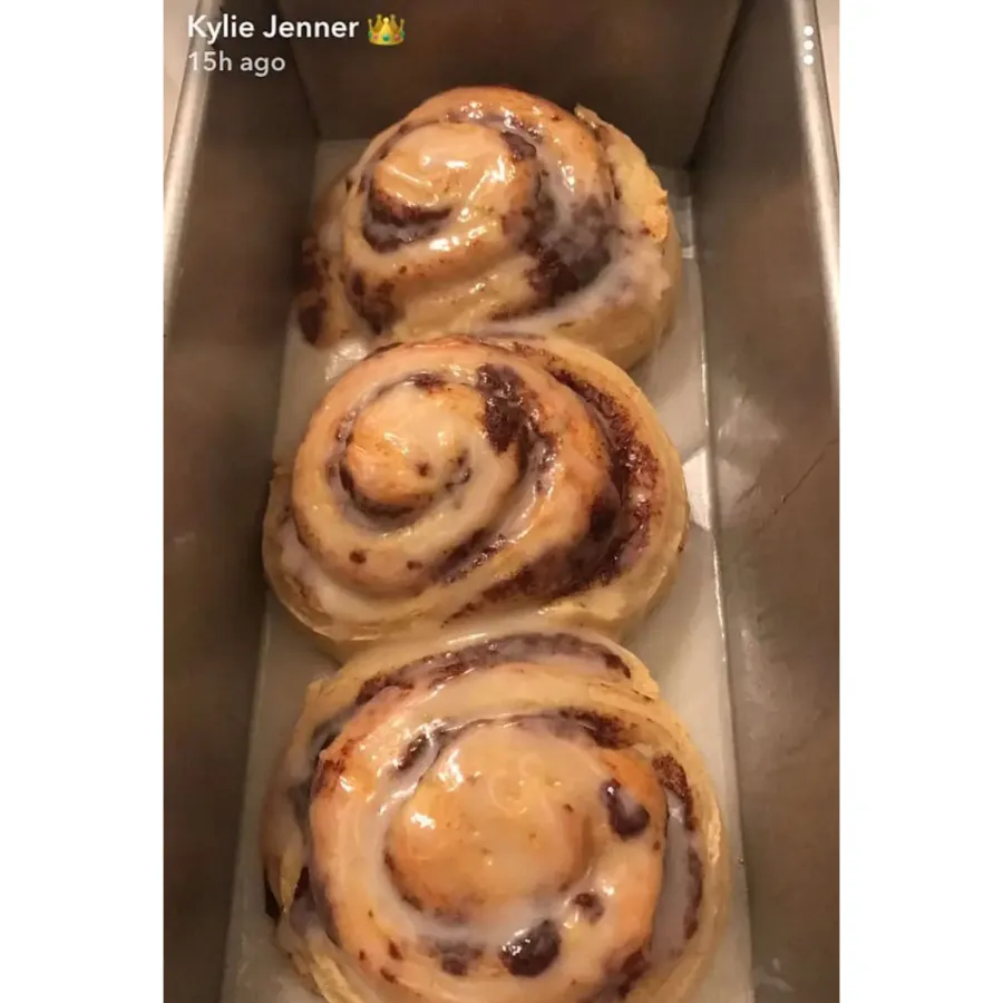 Buns in the Oven Kylie Jenner Snapchat Revisiting Kylie Jenner First Pregnancy