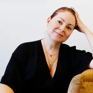 'Shrink-Wrap' Your Skin With Celebrity Facialist Joanna Vargas' Forever Facial With Evoke Face Booster