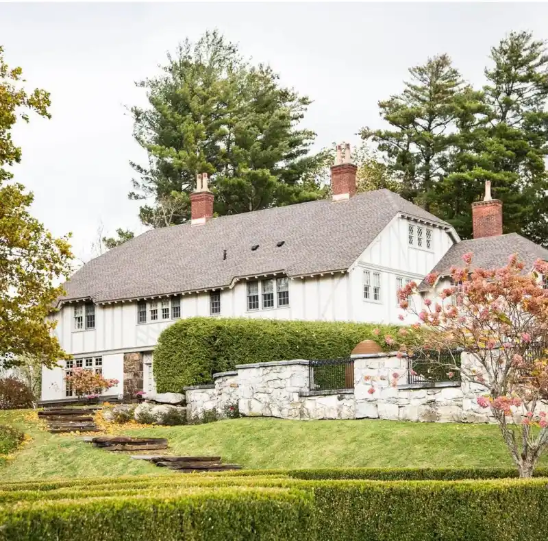 Exterior Real Housewives of New York’s Dorinda Medley Is Renting Out Her 18-Acres Blue Stone Manor