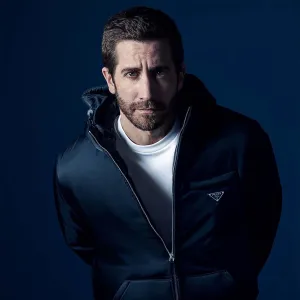Fans Are Losing It Over Jake Gyllenhaals Steamy Campaign Prada