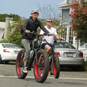 Fit Couple! Renee Zellweger and Ant Anstead Stay Active With Baby Hudson: Photos