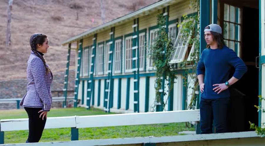 Hes All That Drops New Trailer Everything We Know About Reimagining