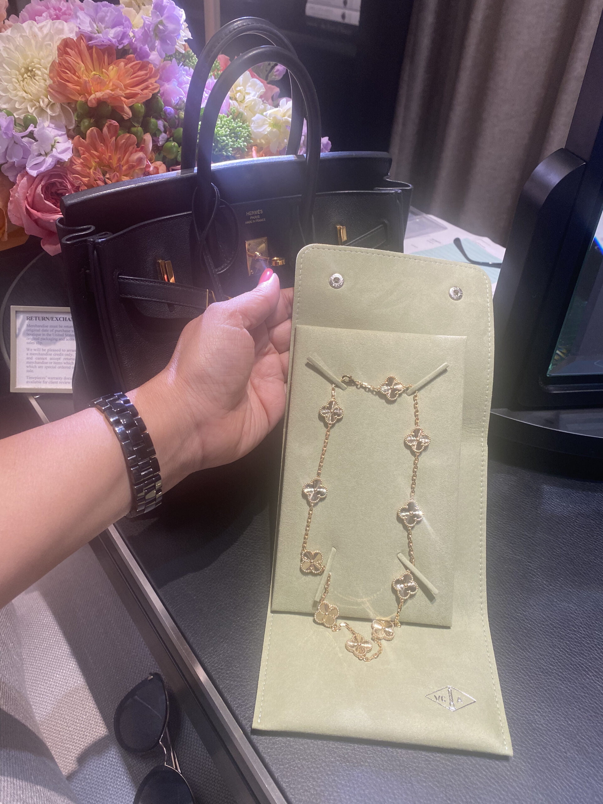 VCA Guilloche in white gold ,Van Cleef &amp; Arpels 10 Motif Guilloche White Gold