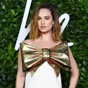 It Takes Lily James 3 5 Hours Transform Into Pamela Anderson